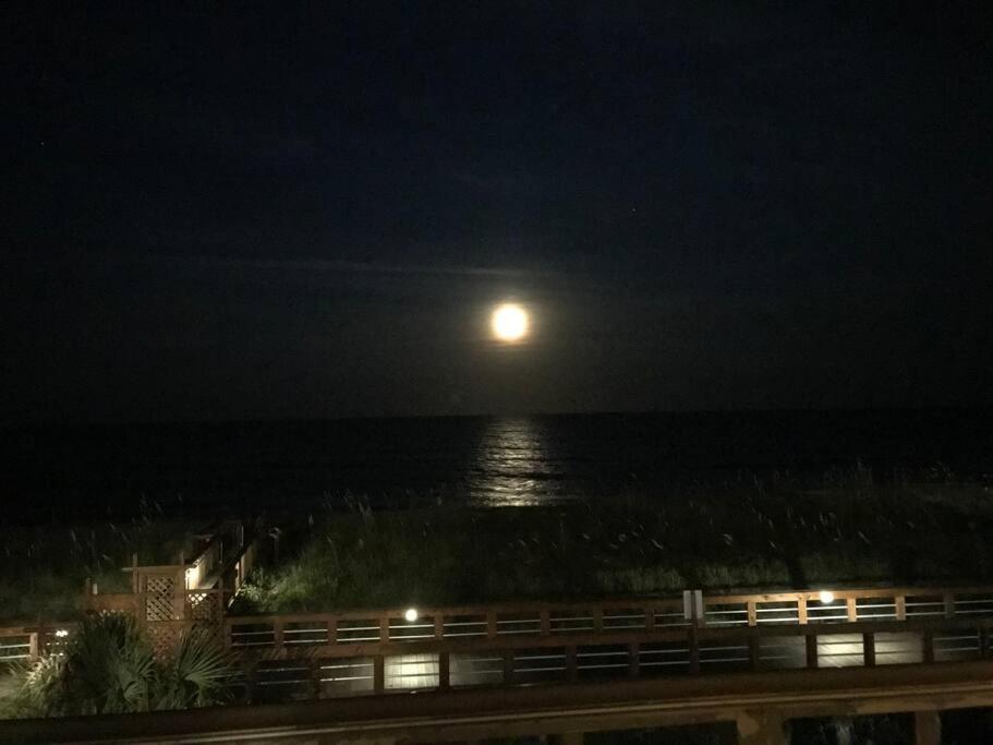 Oceanfront * Pool * Elevator * Boardwalk Carolina Beach Exterior foto
